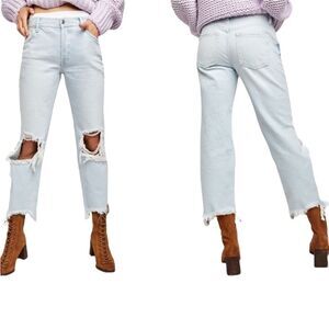 We the Free People Maggie Ripped Crop Straight Leg Jeans Button Fly Size 27